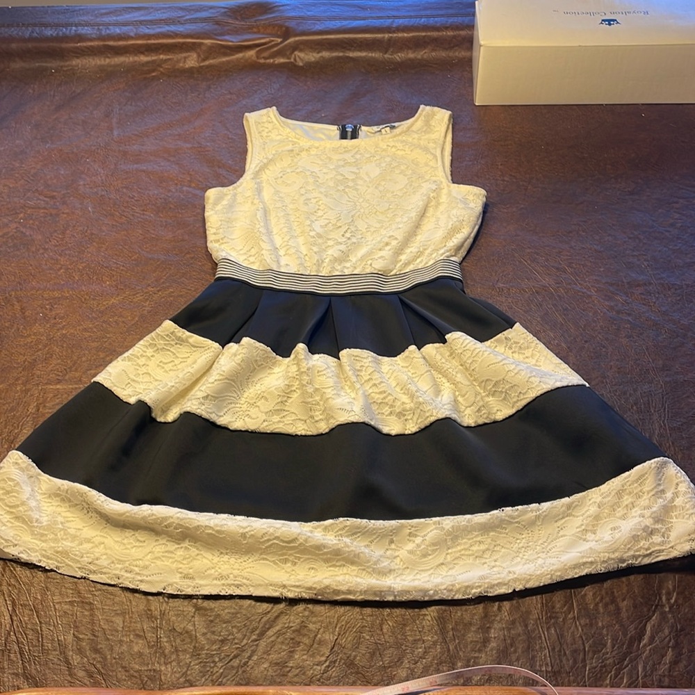 Beautiful sleeveless dress